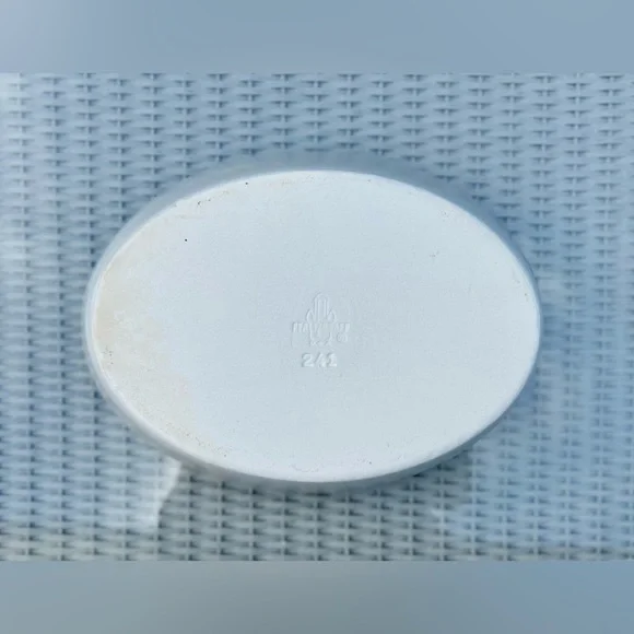 Vintage Pfaltzgraff Yorktowne 241 10” Oval Baker - Picture 3 of 4